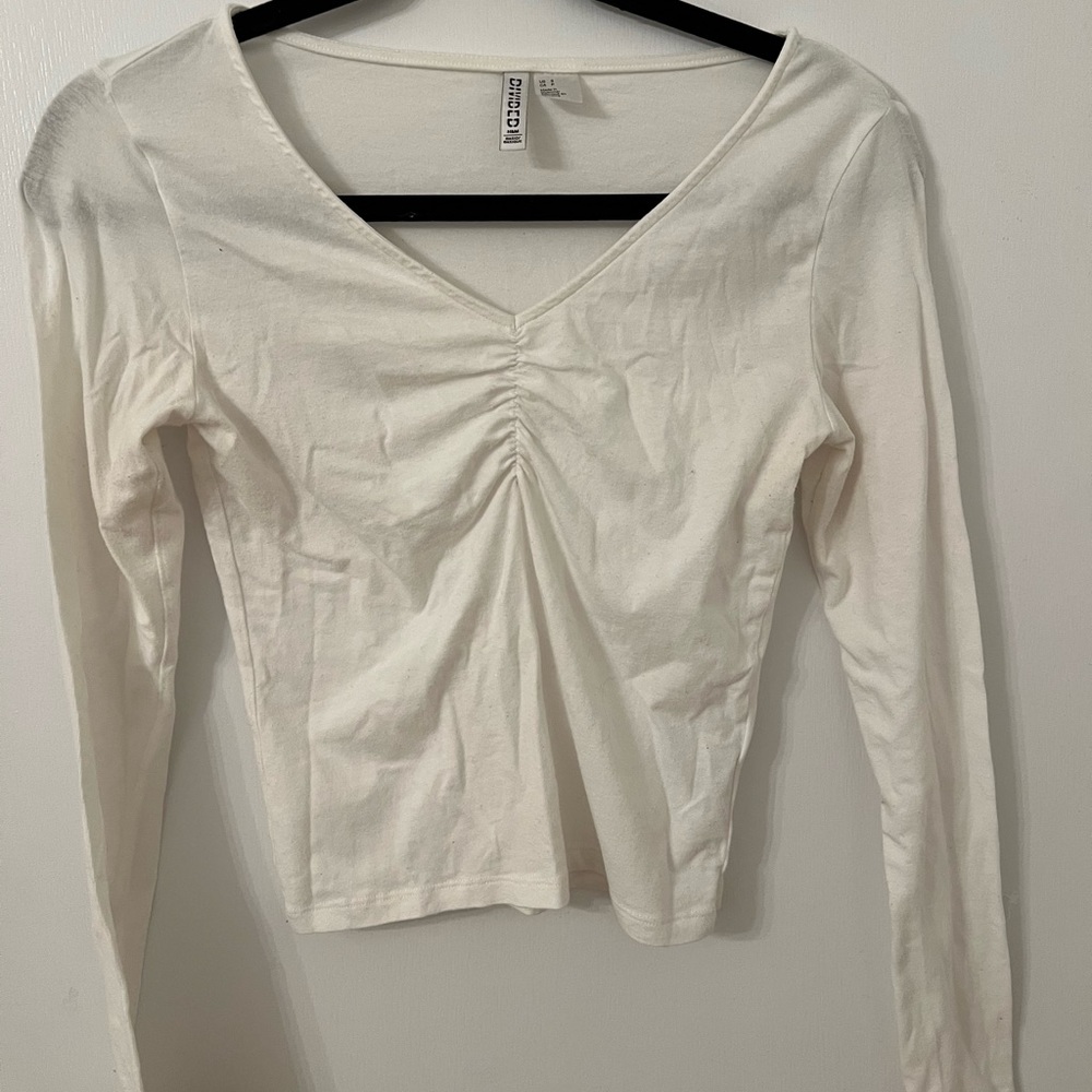 H&M Divided ruched v-neck top